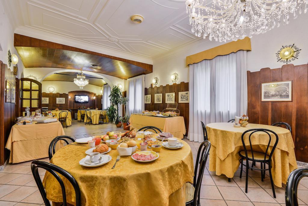 Hotel Don Abbondio Lecco Kültér fotó